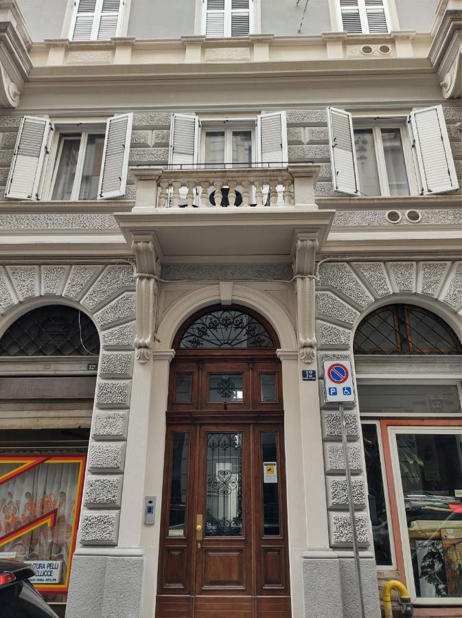 Boutique Apartments Cecilia Triëst Buitenkant foto